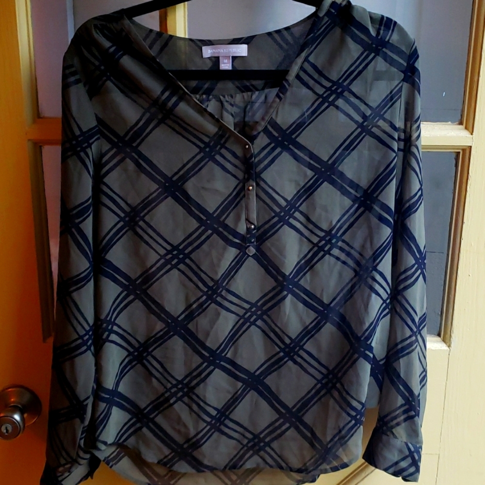 NWOT medium Banana Republic blouse